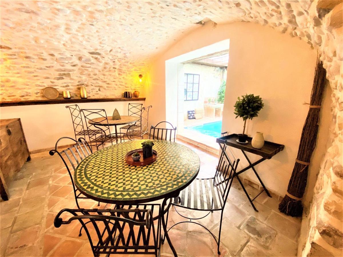 Gite De Groupe 9Ch Ou 3 Gites Independants De 3Ch - Patio Et Piscine Interieure Chauffee Toute L'Annee Vallon-Pont-dʼArc Dış mekan fotoğraf