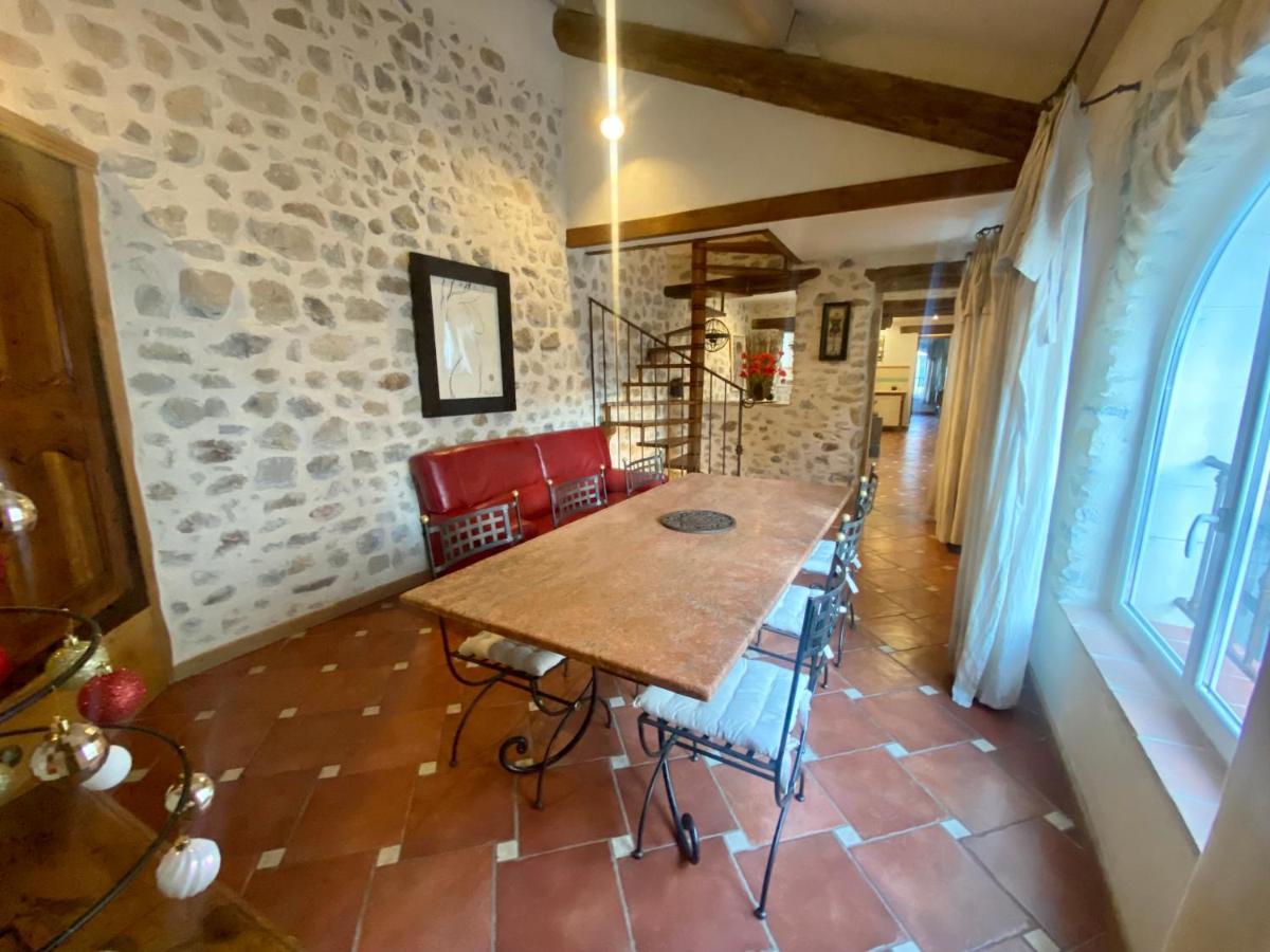 Gite De Groupe 9Ch Ou 3 Gites Independants De 3Ch - Patio Et Piscine Interieure Chauffee Toute L'Annee Vallon-Pont-dʼArc Dış mekan fotoğraf