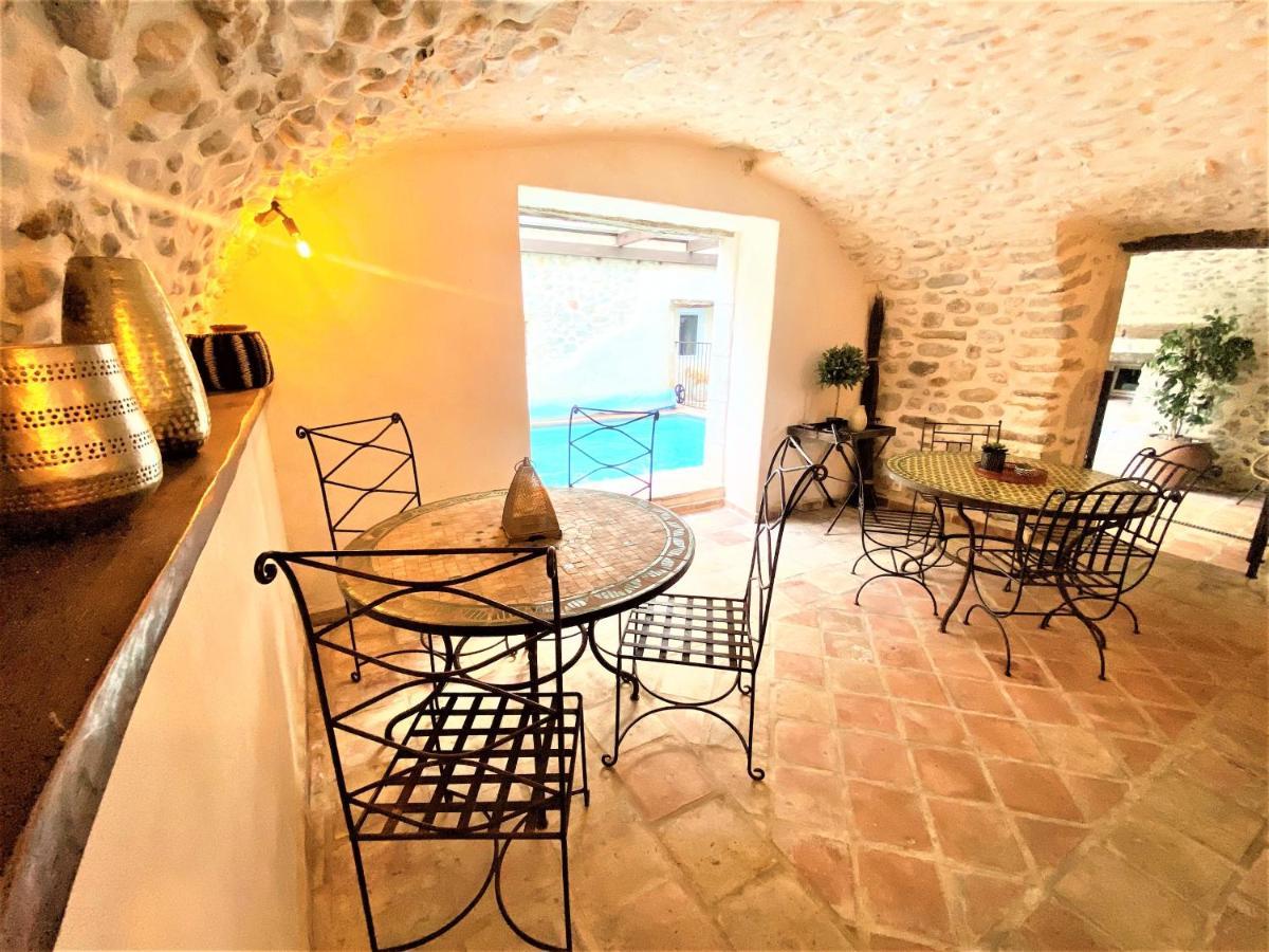 Gite De Groupe 9Ch Ou 3 Gites Independants De 3Ch - Patio Et Piscine Interieure Chauffee Toute L'Annee Vallon-Pont-dʼArc Dış mekan fotoğraf